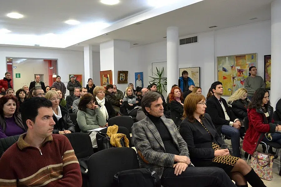 Казанлъшката „дупка” става инфоцентър „Севт ІІІ” 