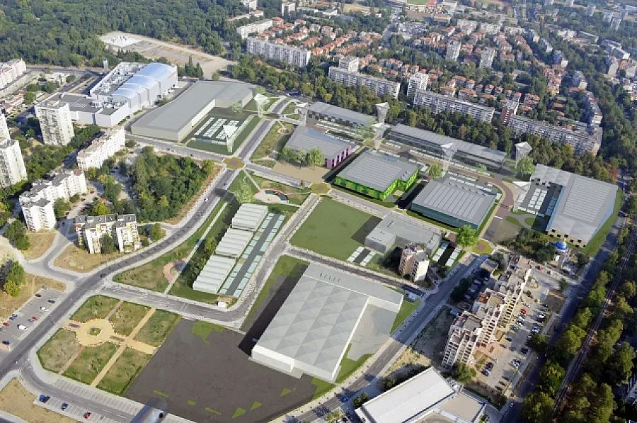 "Ритейл Парк Уест" ще обслужва цяла Южна България