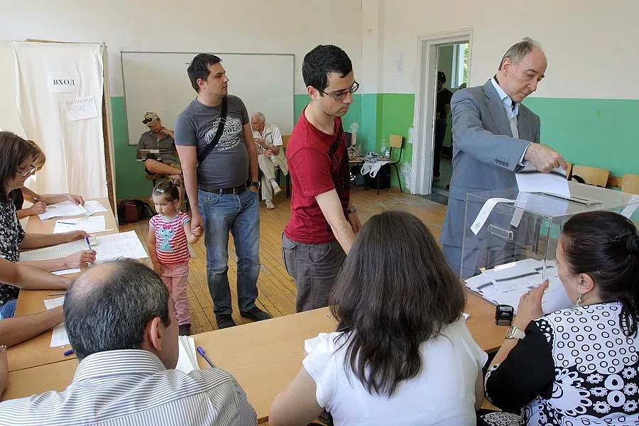 Само в 4 страни от ЕС гласуват насила