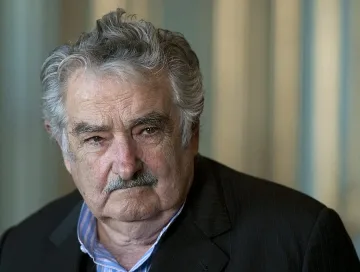 Секретарката на уругвайския президент се снима гола 