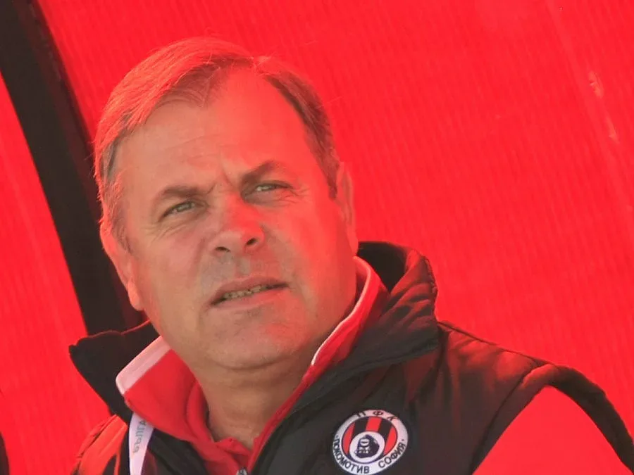 Енигма от Англия мотае "Локо" (Сф)