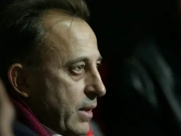 "Титан" ще дава пари на "Етър"