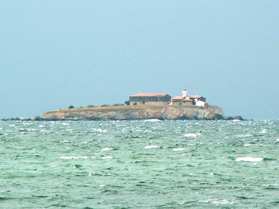 Ледена буря провали конкурса за шеф на о. Св. Анастасия