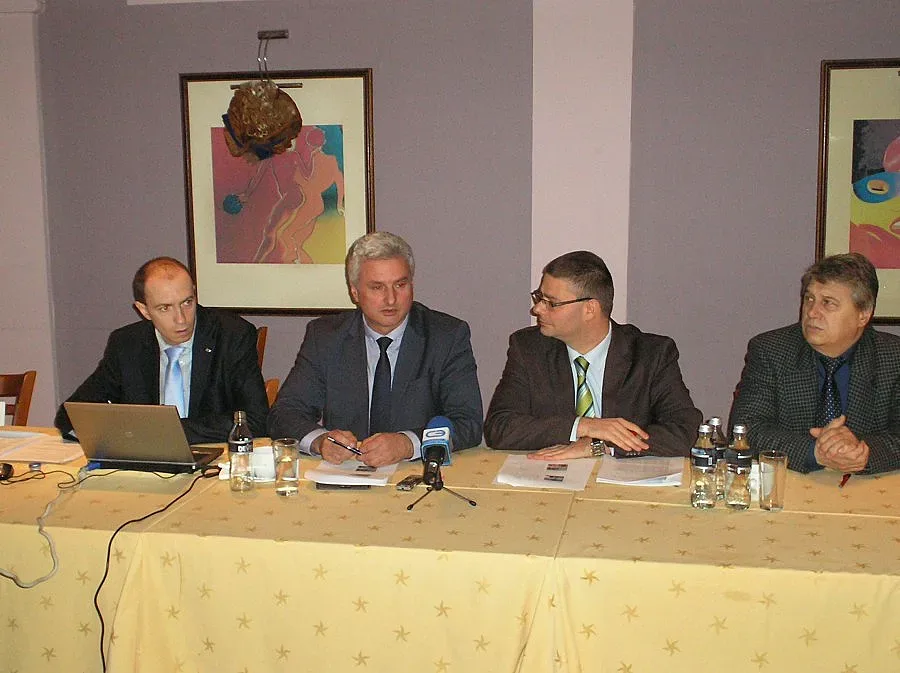 ЕВН свива инвестициите заради непризнати разходи