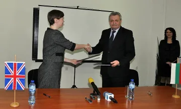 Великобритания плати за зимните гуми на джиповете на Гранична