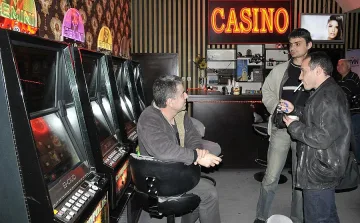 ДАНС хвана международна онлайн схема за хазарт