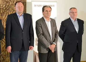 Кметовете с пари за доктори и забавачки