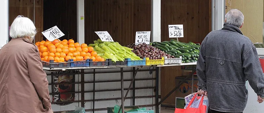 Поскъпват краставици и портокали