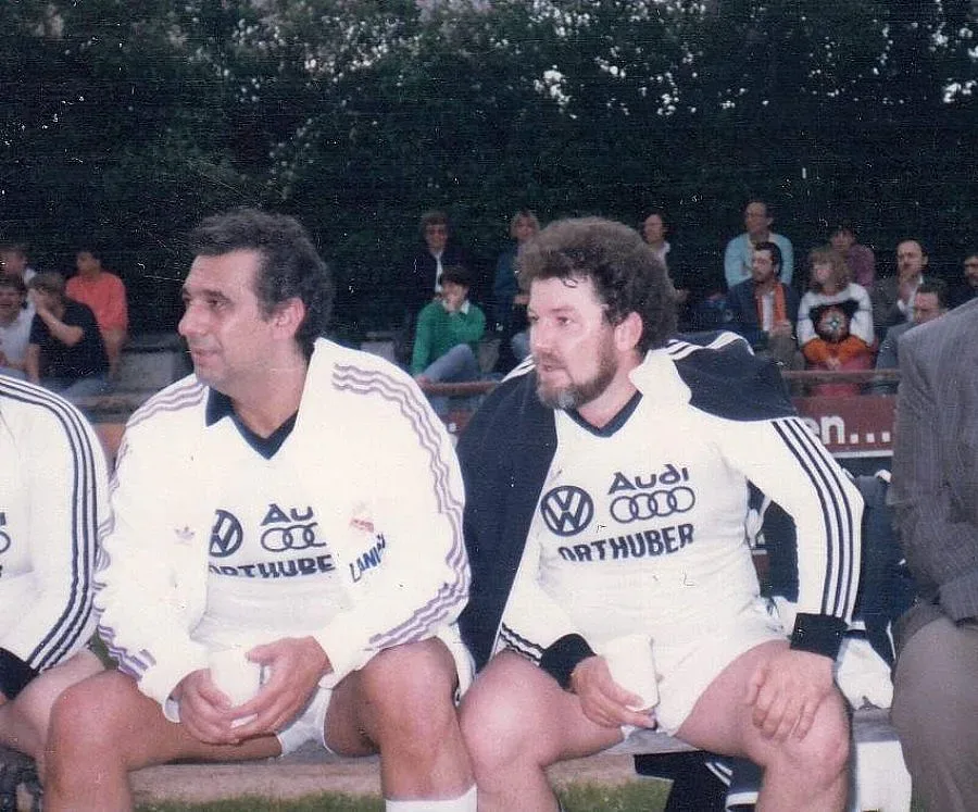 Калуди Калудов: С Пласидо Доминго играхме футбол