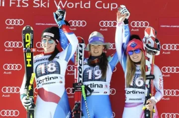 Тина Мазе с първа победа за сезона в ските