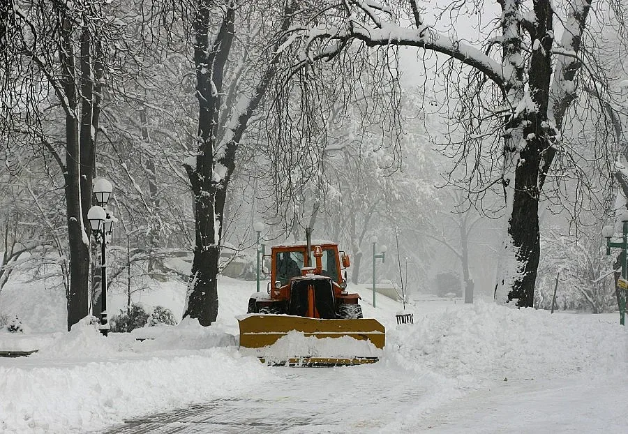 Сняг затрупва Видинско и Монтанско