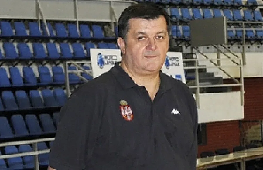 Именит треньор призна заболяване