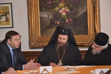 Кмет поиска нов храм от Серафим