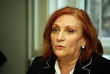 Михайлова: Грозят ни сериозни санкции заради неизградените депа