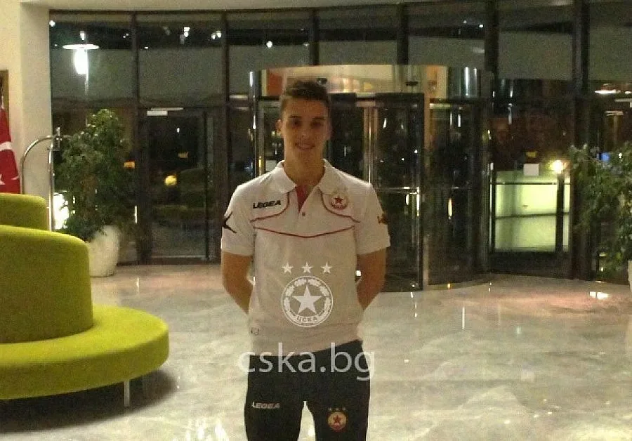 Юноша на Барса на проби в ЦСКА