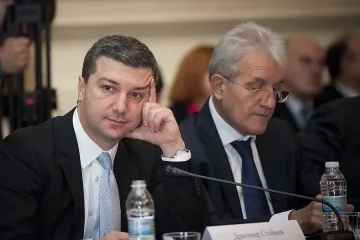 Държавата взима "Химко" до месец