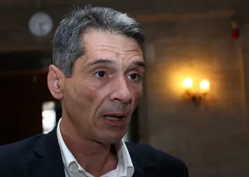 Нов скандал с частна визита на депутати в Тайван