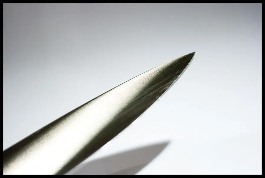 Братя наръгаха с нож мъж след скандал