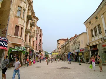 Нова зона за разходки под тепетата