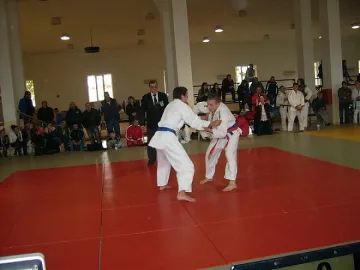 Сливен чака Дан Колов да облече кимоното
