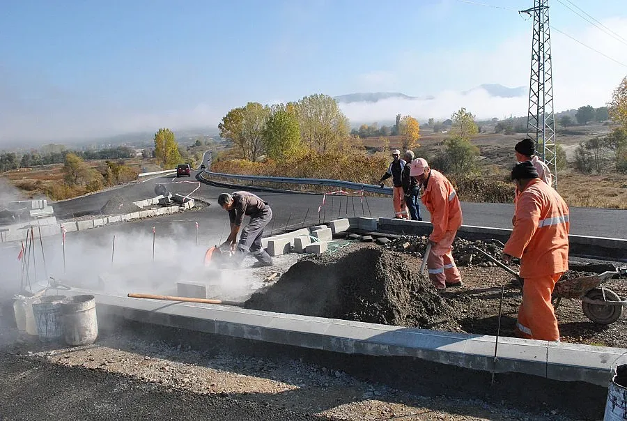 През 2014 стартира обходният път на Кърджали