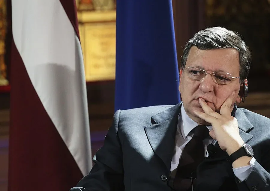 Европа ни хока за избягалите бандити