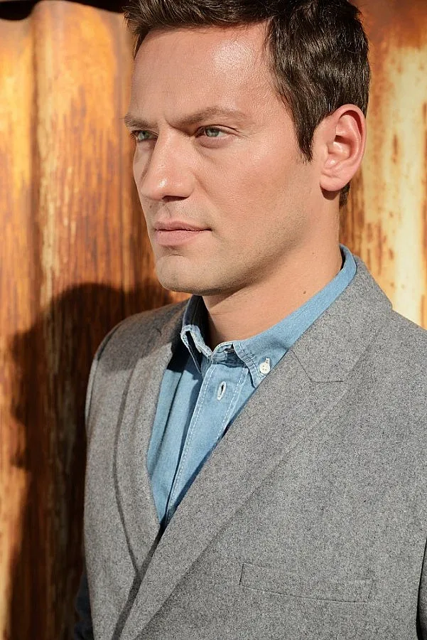 Орлин Павлов пее хитове на "Дисни"