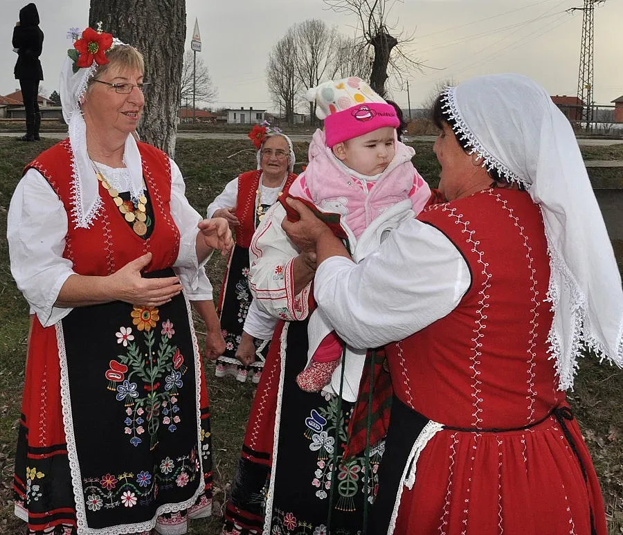 Направиха два ритуала за бабуване в с.Узунджово 