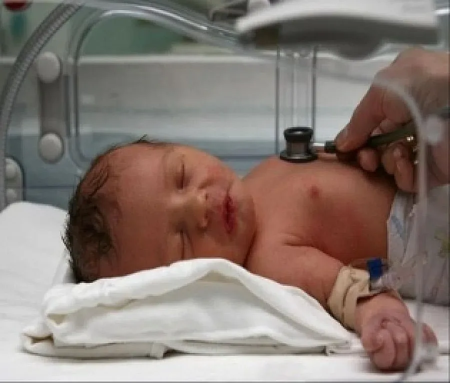 Майките от малцинствата оредяват