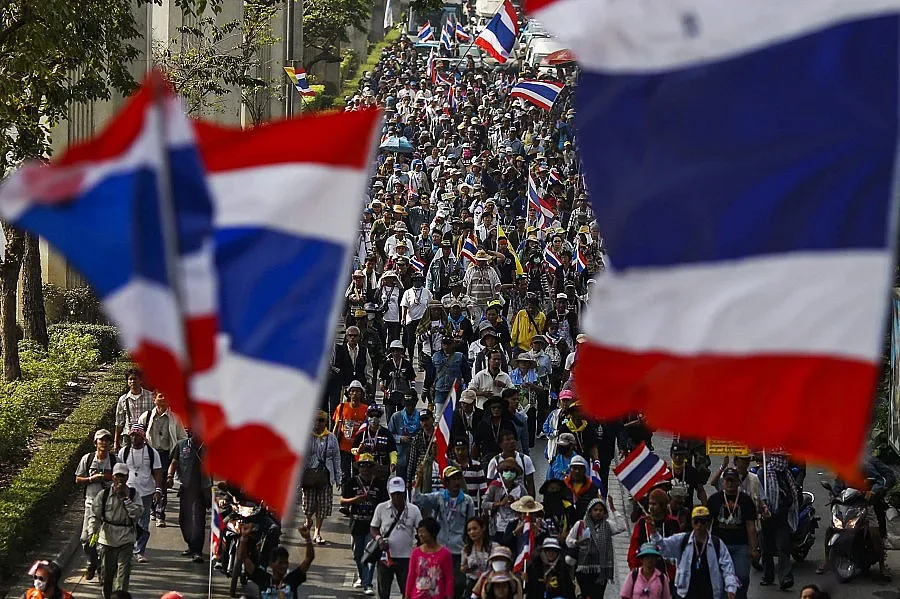Тайланд обяви извънредно положение