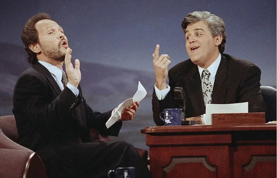 Джей Лено се пенсионира с последен гост Били Кристъл