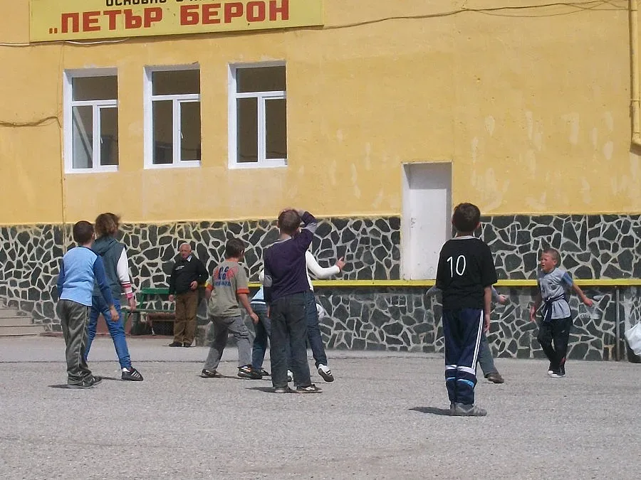 Тютюнджиите в Рибново и Вълкосел на бунт, децата им на училище