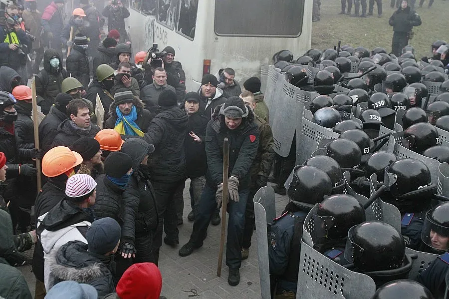 Центърът на Киев обсипан с войски