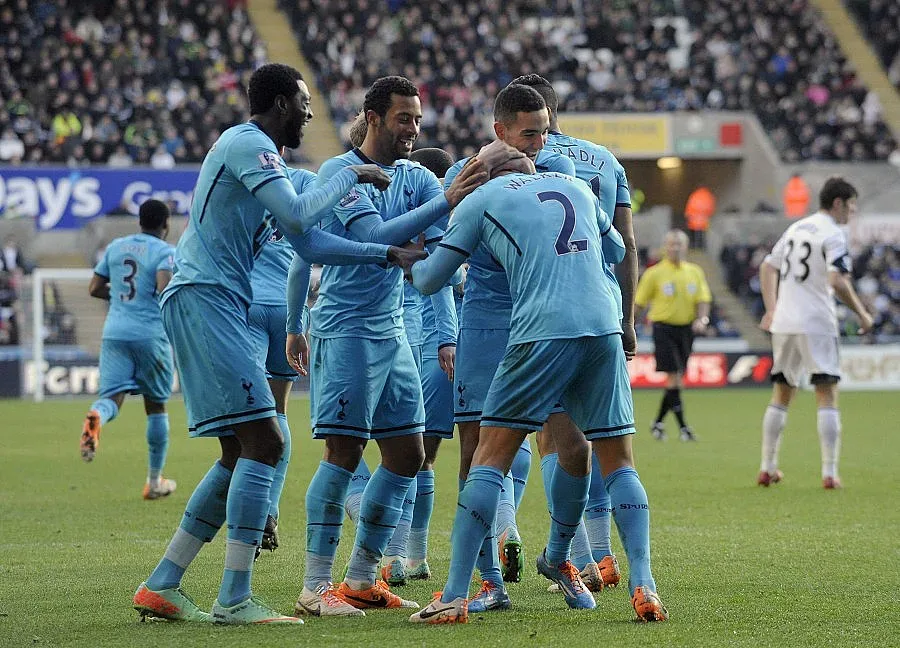 Тотнъм не се затрудни със Суонси