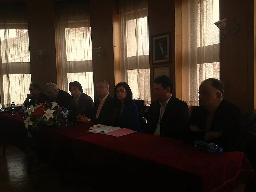 Кунева: България е единствената в Европа с преходен период за тютюна