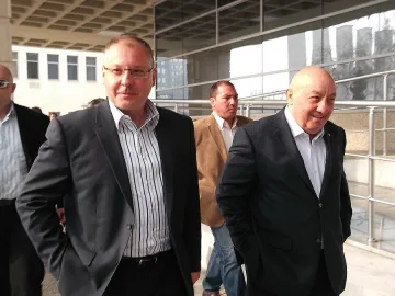 Активът на БСП заседава на панаира