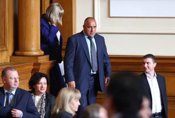 Бойко иска да знае кой превръща дома му в "Биг Брадър"