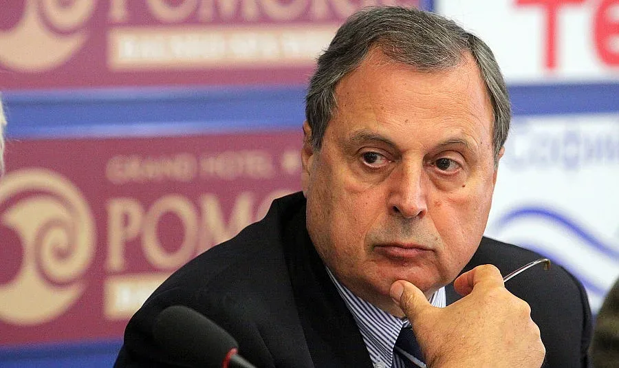 Данев: Не може само с тоягата за работодателите