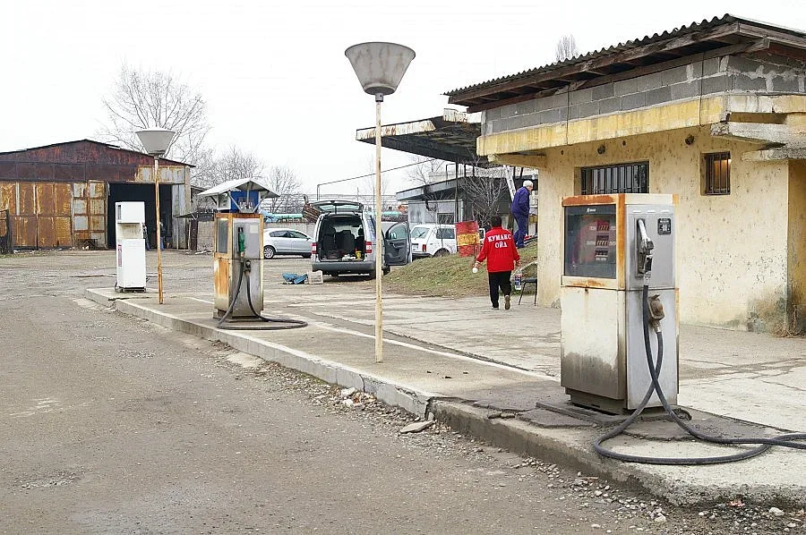Младо момче почина при инцидент в петролна цистерна