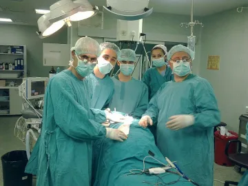 Турски професор консултира безплатно пациенти в Банско