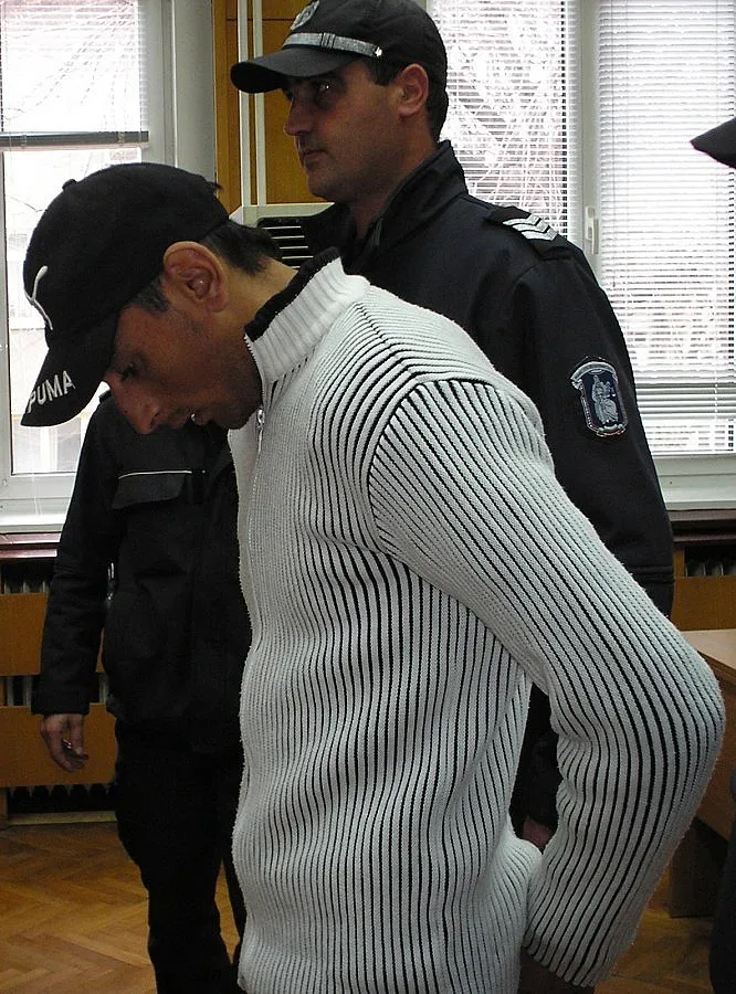 Пастрокът, убил доведената си дъщеря, остава в ареста