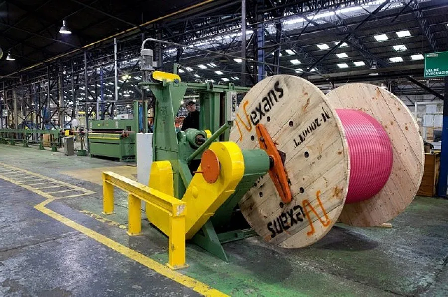 Правим кабели за мерцедес в Плевен