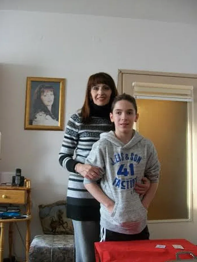 Ники проходи след 10 г. в количка