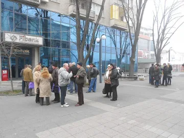 Изплащат първи обезщетения на работниците от Бургас