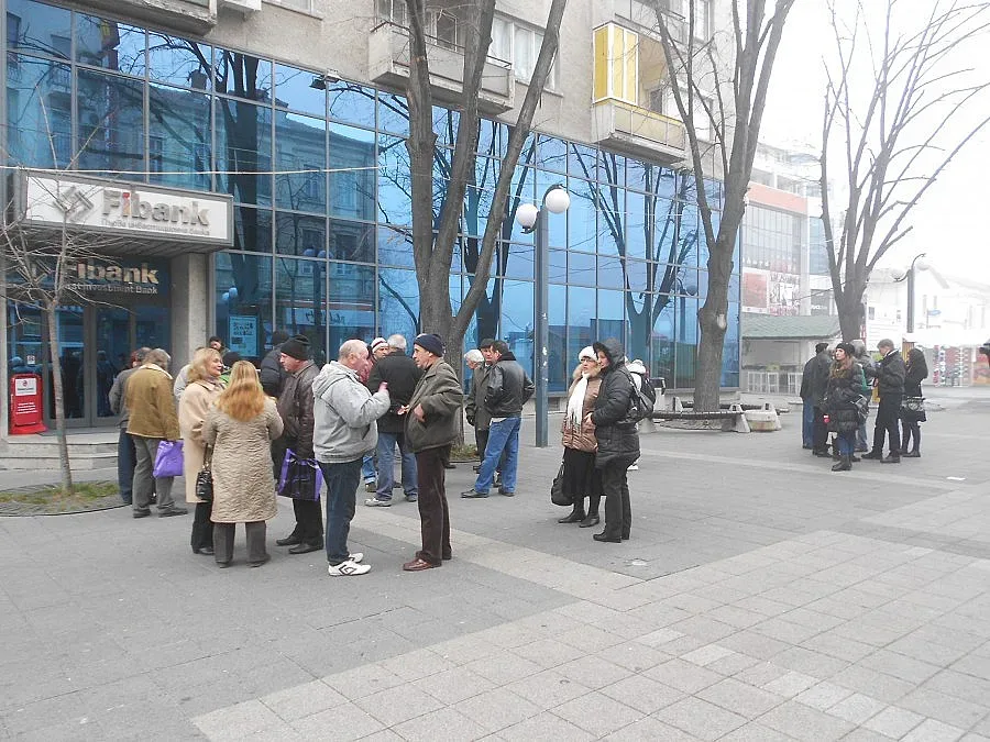 Изплащат първи обезщетения на работниците от Бургас