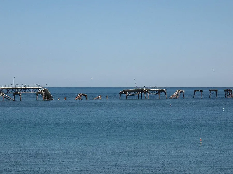 Планират проектиране на разрушена морска естакада