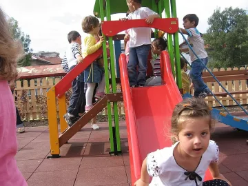 Скочиха таксите за детска градина и ясла в Лом