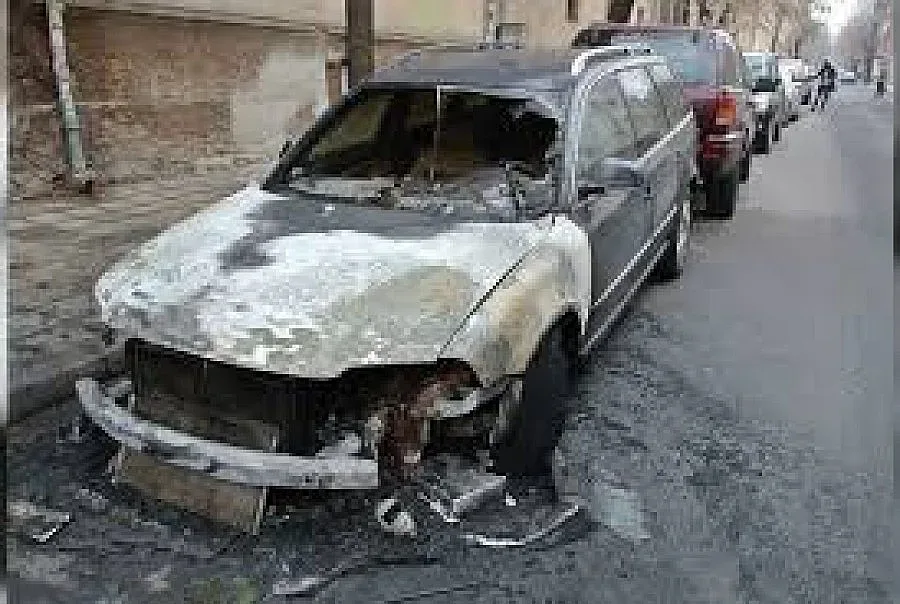 Три коли изгоряха за нощ в Свиленград