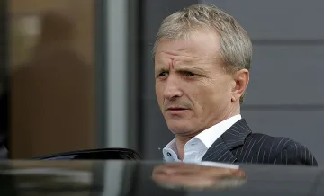Гришата вади нов спонсор