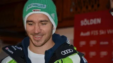 Нойройтер с първа победа на гигантския слалом